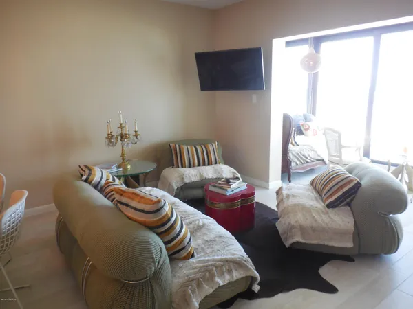 $3,500 | 829 1st Street South, Unit 3E, Jacksonville Beach, FL 32250