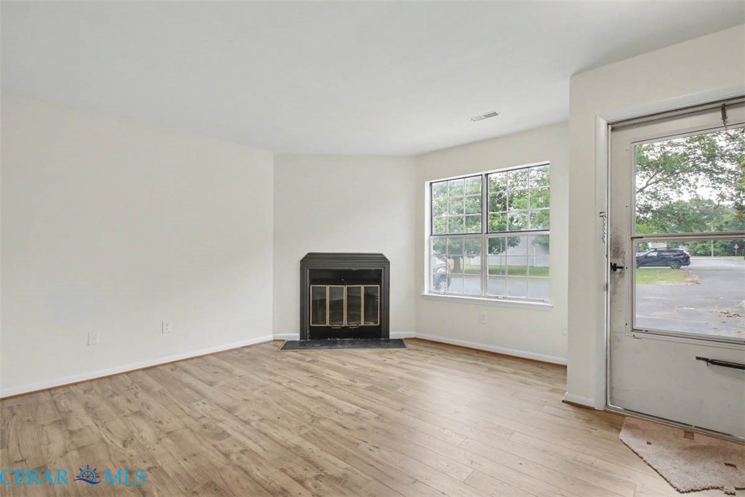 28 Bayview Court Hampton, VA 23664 - Photo 6 of 37