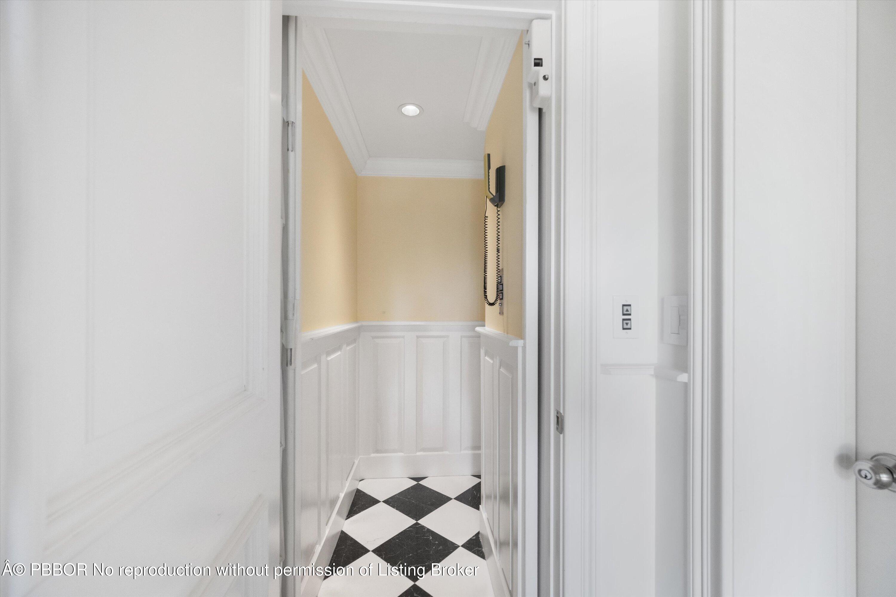 750 South County Road Palm Beach, FL 33480 - Photo 24 of 32 Elevator