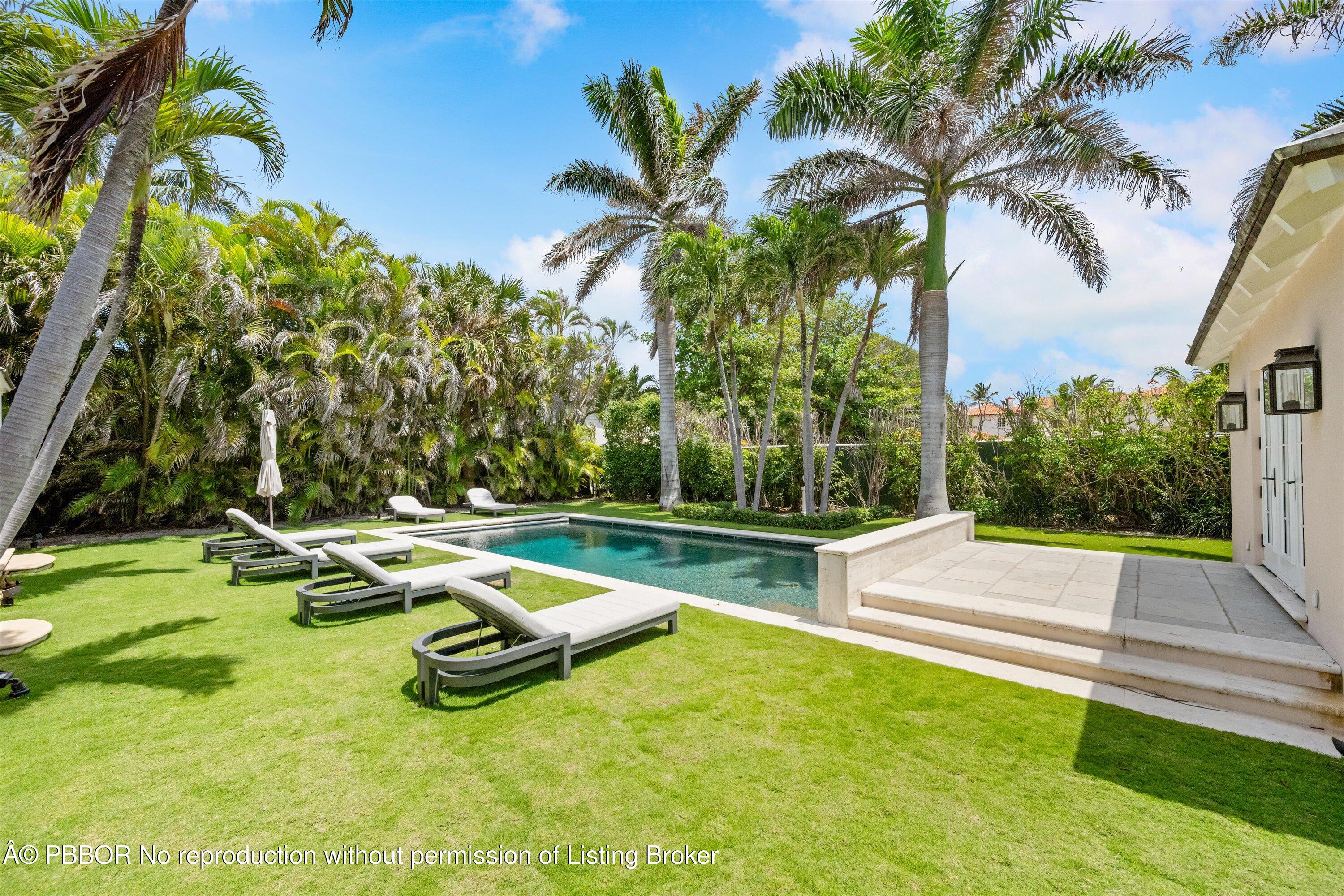 750 South County Road Palm Beach, FL 33480 - Photo 29 of 32 Pool