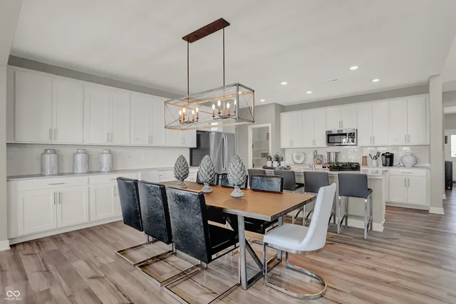 $649,995 | 19607 Timbers Parkway, Noblesville, IN 46062