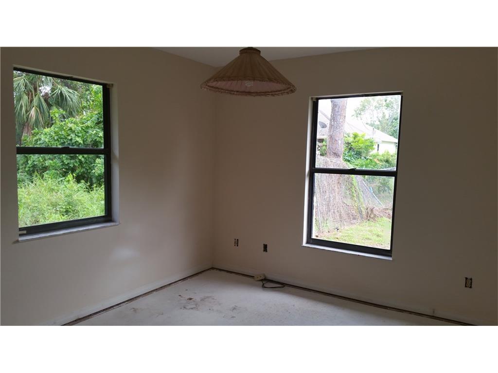 221 Del Monte Road Sebastian, FL 32958 - Photo 2 of 8 Gallery Image 2