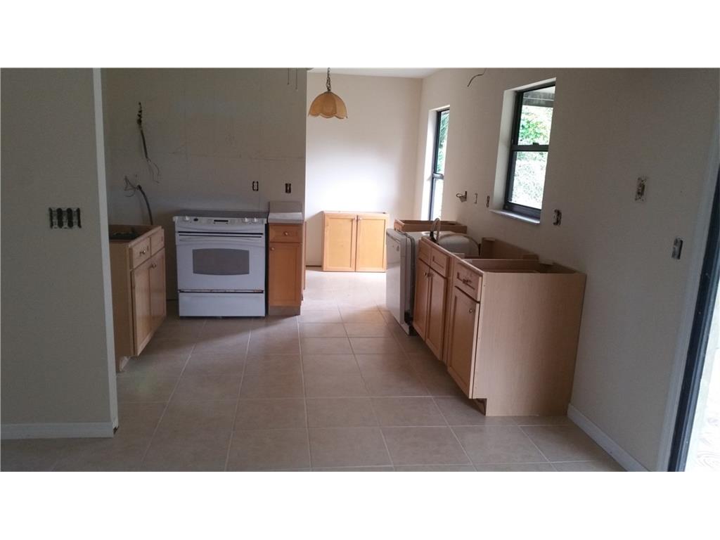 221 Del Monte Road Sebastian, FL 32958 - Photo 3 of 8 Gallery Image 3