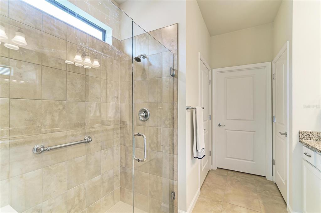 7013 Hanover Court Lakewood Ranch, FL 34202 - Photo 30 of 64