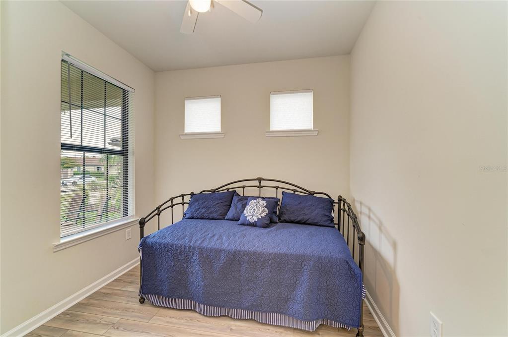 7013 Hanover Court Lakewood Ranch, FL 34202 - Photo 35 of 64