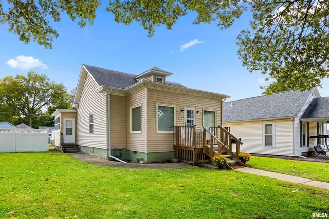 $144,500 | 225 4th Street, Lincoln, IL 62656