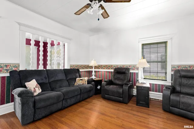 $144,500 | 225 4th Street, Lincoln, IL 62656