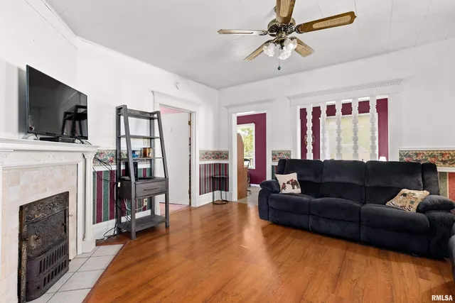 $144,500 | 225 4th Street, Lincoln, IL 62656