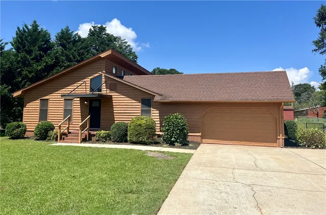 $2,000 | 136 Bruce Boulevard, Seneca, SC 29672