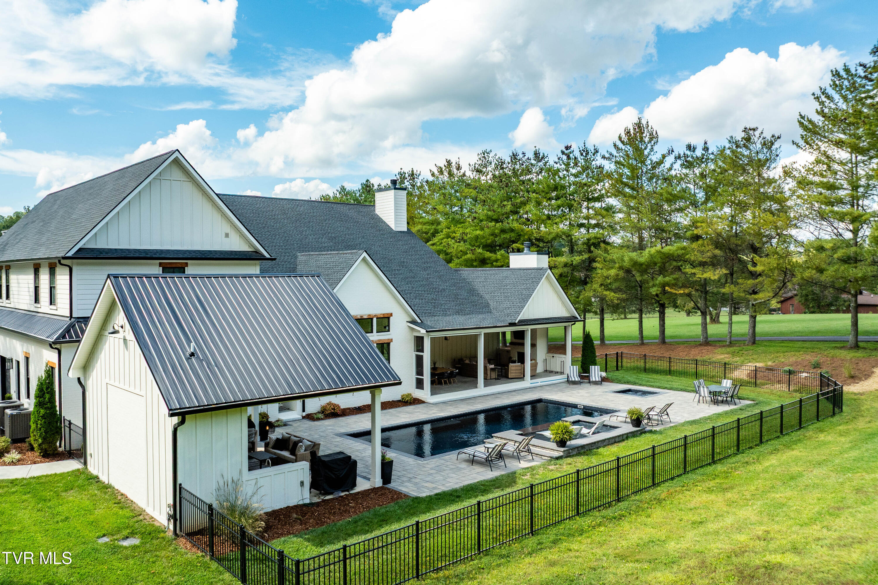 2333 Rock Springs Road Kingsport, TN 37664 - Photo 143 of 165 2333 Rock Springs Road (30 of 169)