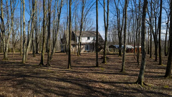$650,000 | 3883 Dobbins Pike, Portland, TN 37148
