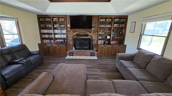 $320,000 | 612 North Cedar Street, Cameron, MO 64429