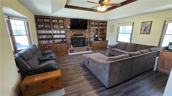 $320,000 | 612 North Cedar Street, Cameron, MO 64429