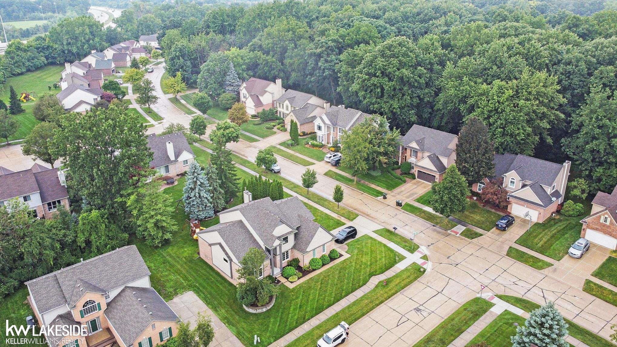 2694 Forest View Court Rochester Hills, MI 48307 - Photo 43 of 47
