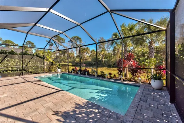 a view of outdoor space