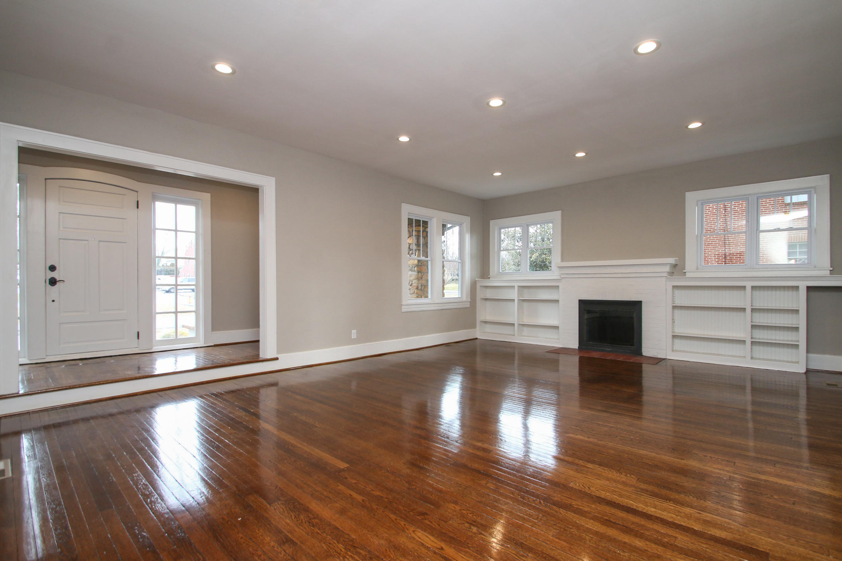 1952 Grandin Road Southwest Roanoke, VA 24015 - Photo 26 of 92 img_8545