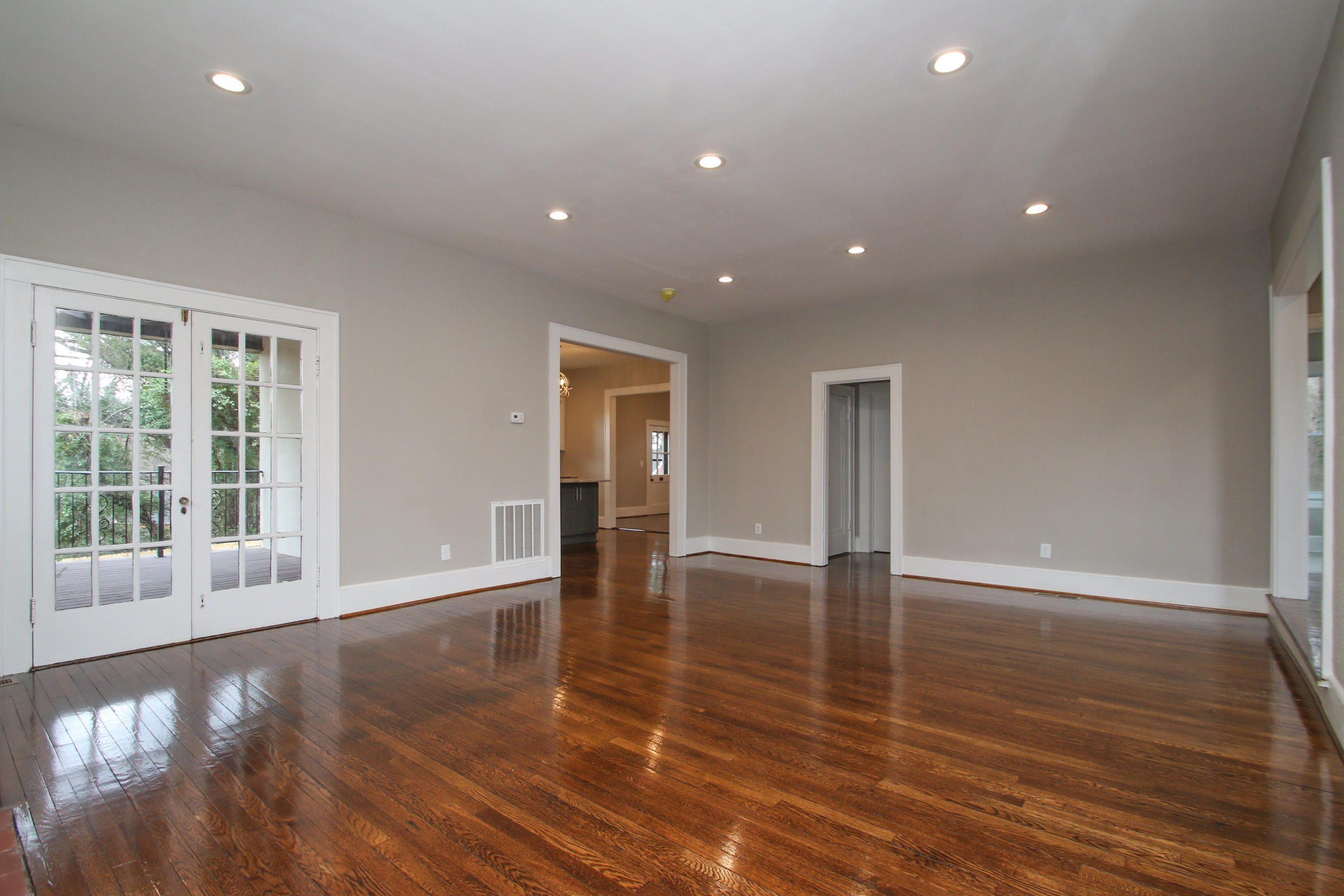 1952 Grandin Road Southwest Roanoke, VA 24015 - Photo 28 of 92 img_8550