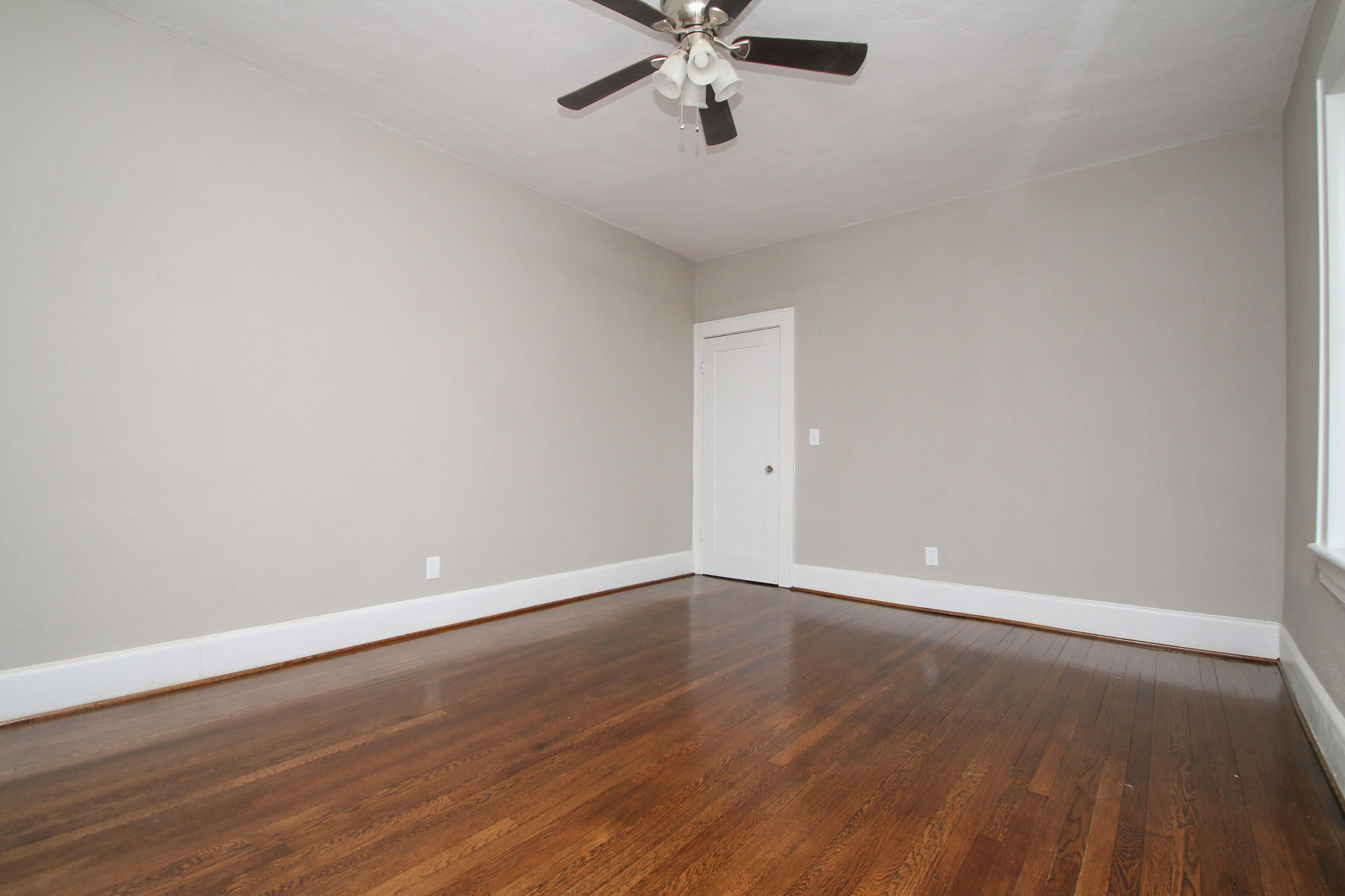 1952 Grandin Road Southwest Roanoke, VA 24015 - Photo 67 of 92 img_8637