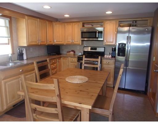 2 Hampton Circle Hull, MA 02045 - Photo 5 of 30 Gallery Image 5