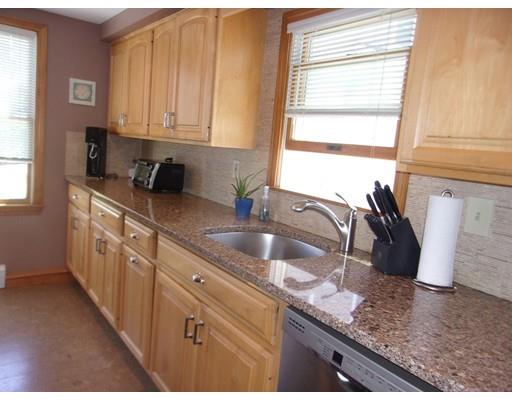 2 Hampton Circle Hull, MA 02045 - Photo 6 of 30 Gallery Image 6
