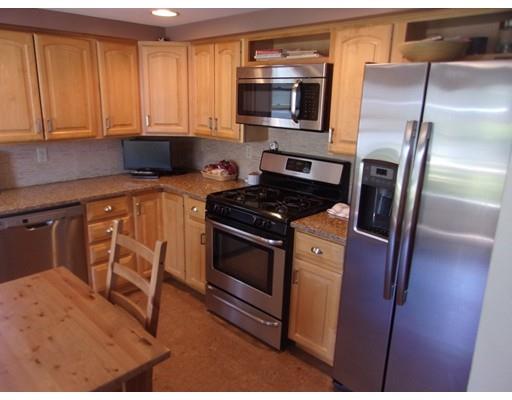 2 Hampton Circle Hull, MA 02045 - Photo 8 of 30 Gallery Image 8