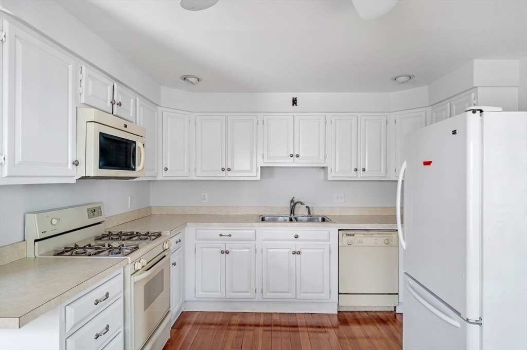 1068 Main Street, Unit 1068 Wakefield, MA 01880 - Photo 12 of 19