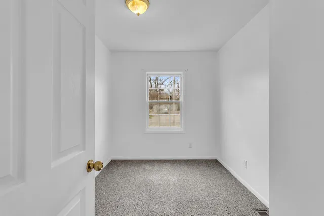 $85,000 | 230 West Prospect Street, Jackson, MI 49203