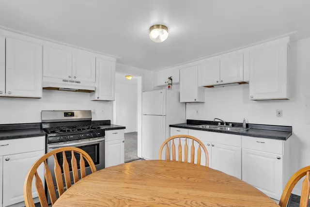 $85,000 | 230 West Prospect Street, Jackson, MI 49203