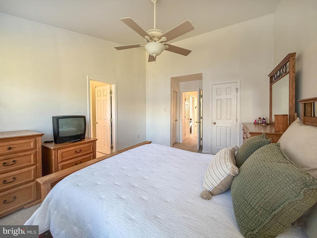 1003 Waterford Road Yardley, PA 19067 - Photo 18 of 38