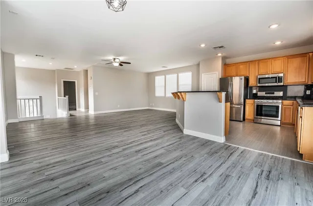 $2,300 | 9750 Maple Sugar Leaf Place, Las Vegas, NV 89148