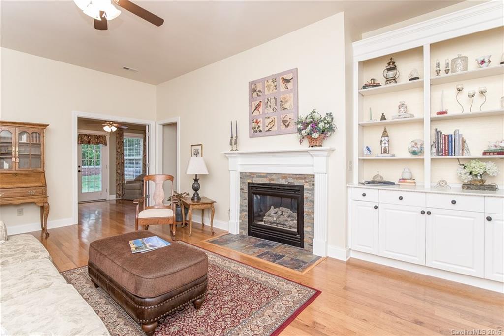 184 Zimmerman Drive Fort Mill, SC 29708 - Photo 3 of 24 Gallery Image 3