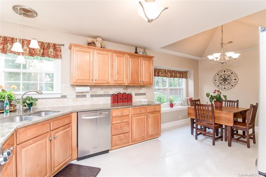 184 Zimmerman Drive Fort Mill, SC 29708 - Photo 10 of 24 Gallery Image 10