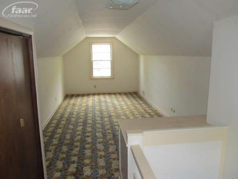 2645 Raskob Street Flint, MI 48504 - Photo 15 of 18 20110977-14.JPG