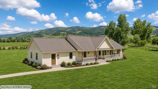 $749,000 | 10341 East Side Potter Vallley Road, Potter Valley, CA 95469
