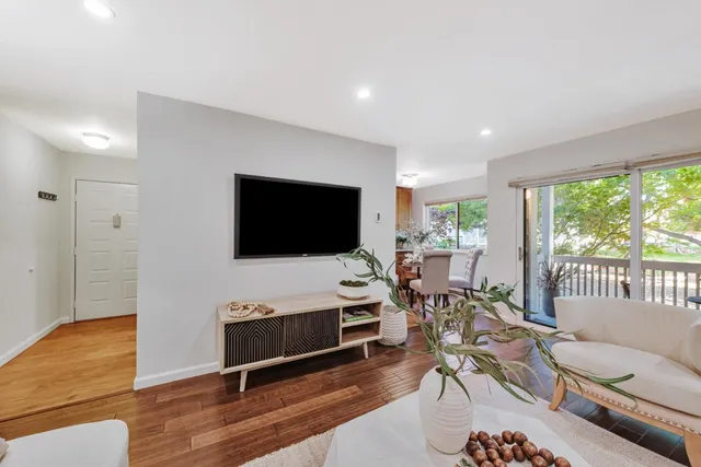 $899,000 | 938 Clark Avenue, Unit 47, Mountain View, CA 94040