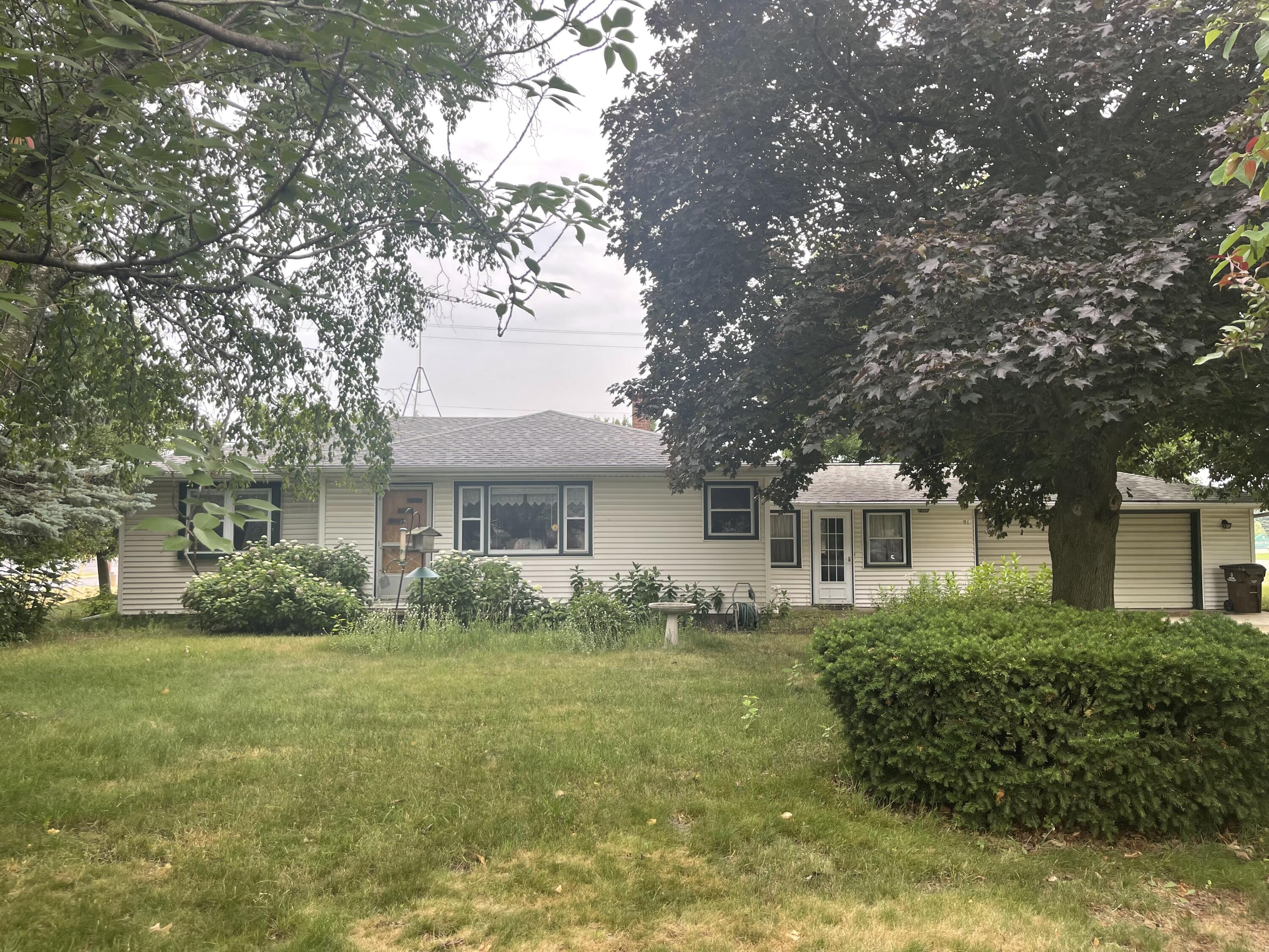 91 West Tuttle Road Ionia, MI 48846 - Photo 5 of 10 IMG_6553