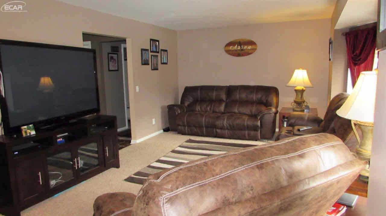 4219 Farrand Road Clio, MI 48420 - Photo 11 of 32 21379763-10.JPG