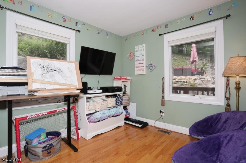 121 Magee Road Ringwood, NJ 07456 - Photo 12 of 36