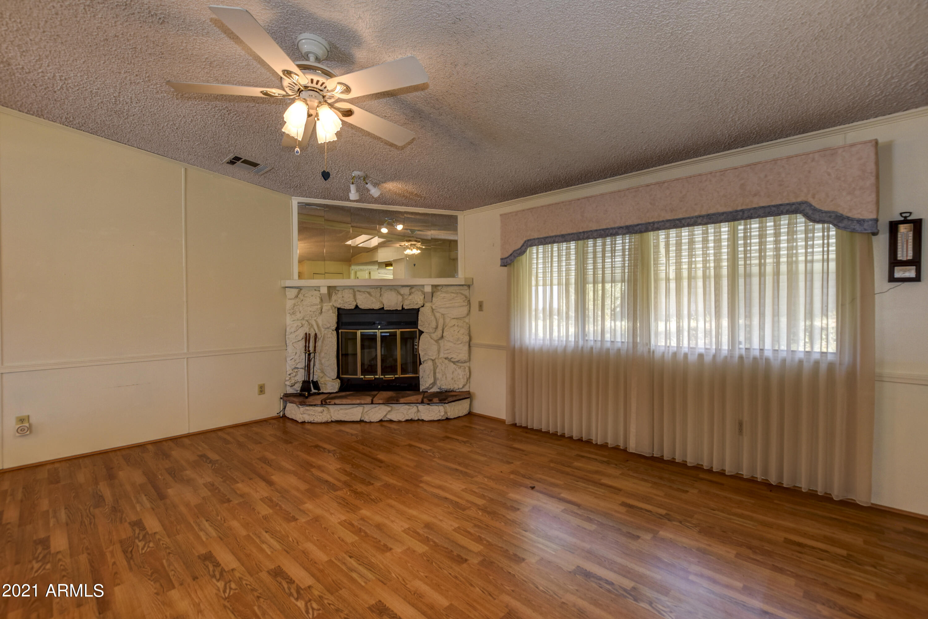 2246 River Trail Road Prescott, AZ 86301 - Photo 8 of 38 Living Room 2