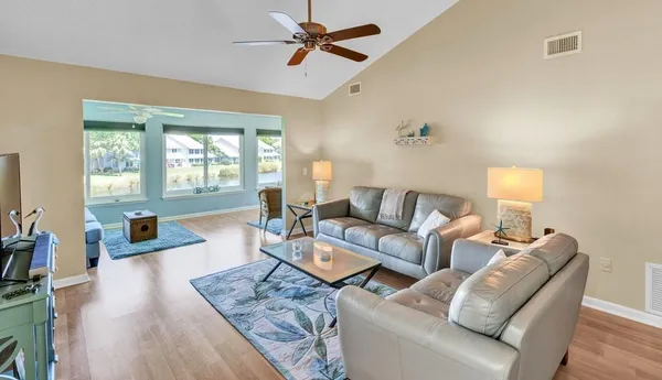 $285,000 | 6408 South River Run Drive, Sebastian, FL 32958