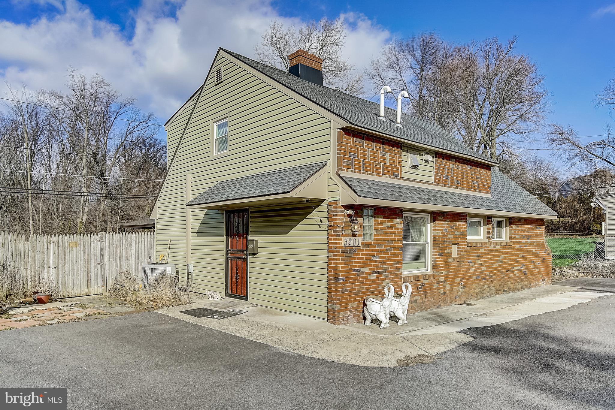 3201 Holyoke Road Philadelphia, PA 19114 - Photo 1 of 32 Gallery Image 1