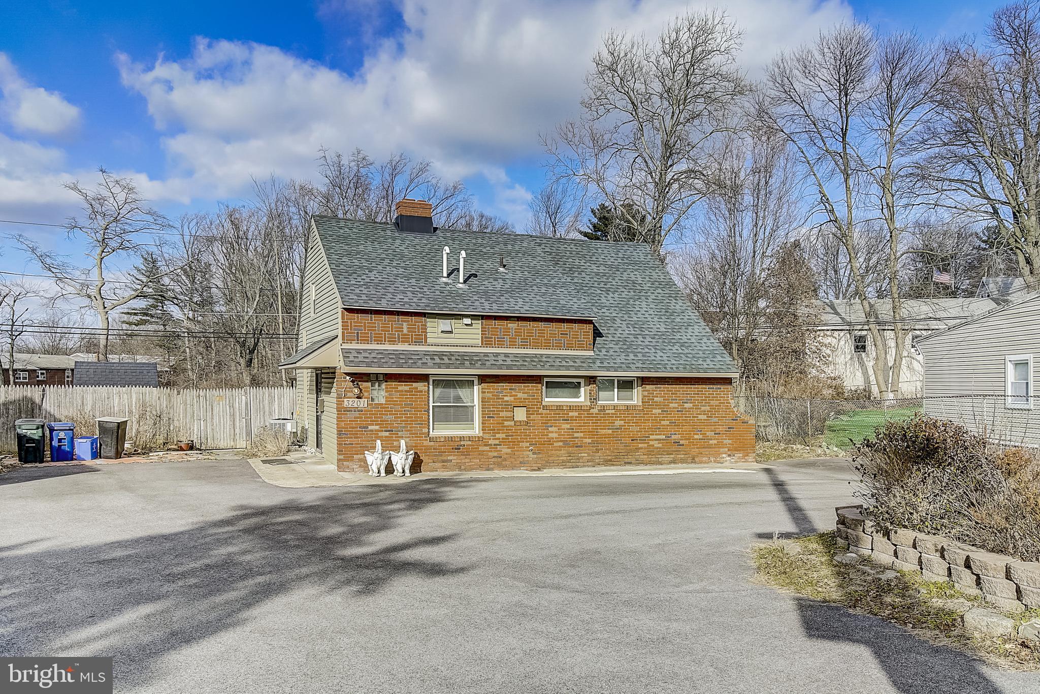 3201 Holyoke Road Philadelphia, PA 19114 - Photo 3 of 32 Gallery Image 3