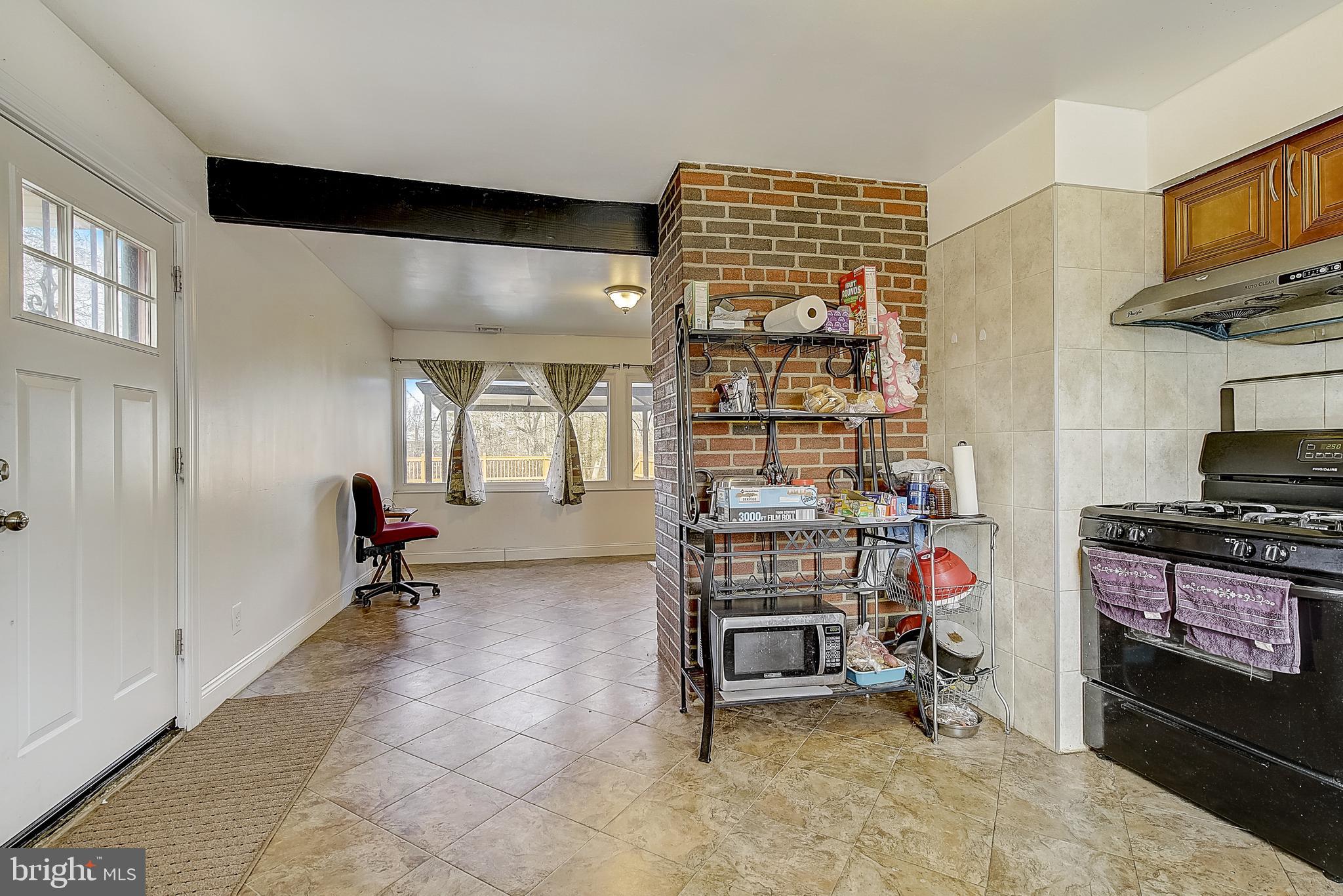 3201 Holyoke Road Philadelphia, PA 19114 - Photo 8 of 32 Gallery Image 8