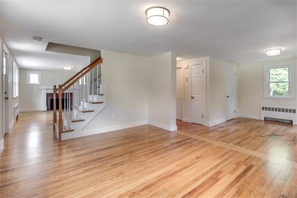 9 Sandra Road Walpole, MA 02032 - Photo 9 of 30 Gallery Image 9