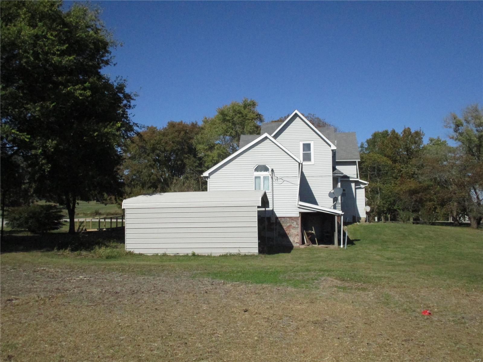 11006 Wine Hill Road Steeleville, IL 62288 - Photo 6 of 44 Gallery Image 6