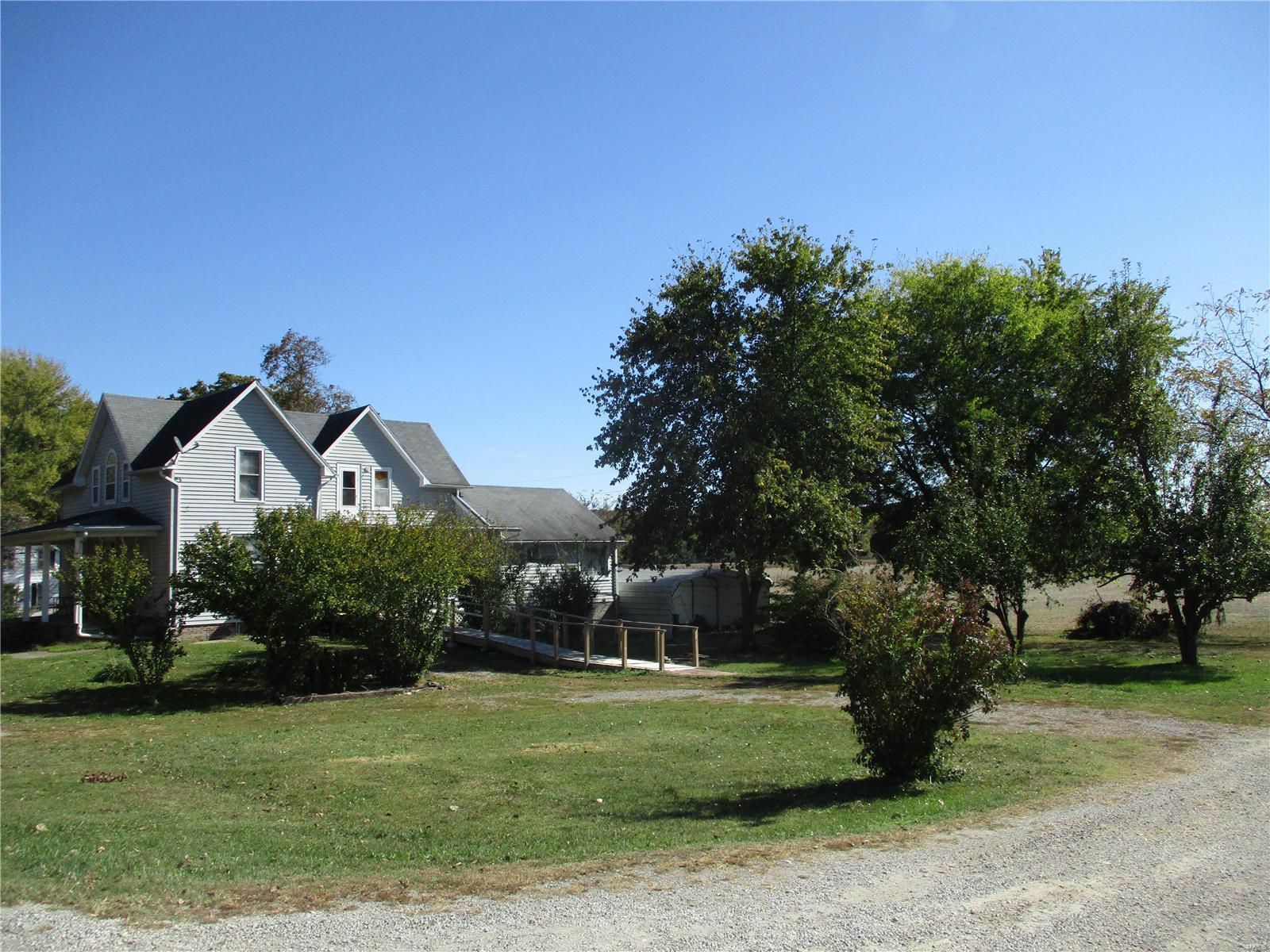 11006 Wine Hill Road Steeleville, IL 62288 - Photo 8 of 44 Gallery Image 8