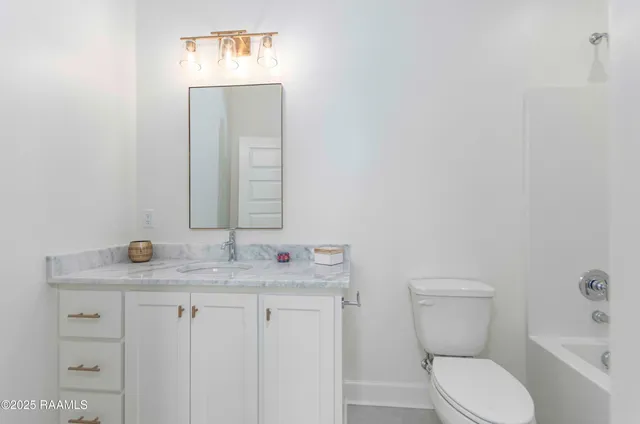 $1,950 | 1510 Kaliste Saloom Road, Unit 405, Lafayette, LA 70508