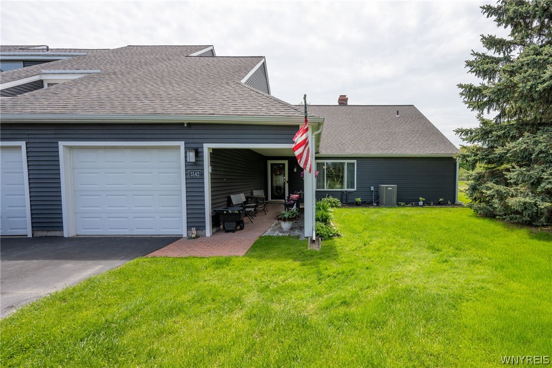 3142 East River Road Grand Island, NY 14072 - Photo 2 of 45