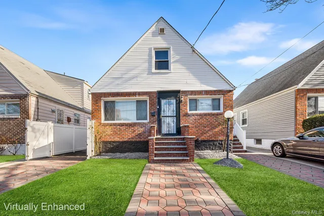 $799,000 | 137-15 170th Street | Rochdale