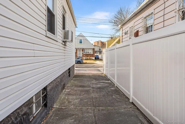 $799,000 | 137-15 170th Street | Rochdale